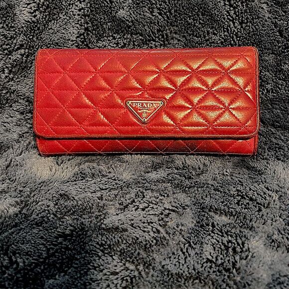 PRADA Pink Saffiano Leather COA Tare Quilted Wallet - Picture 1 of 13